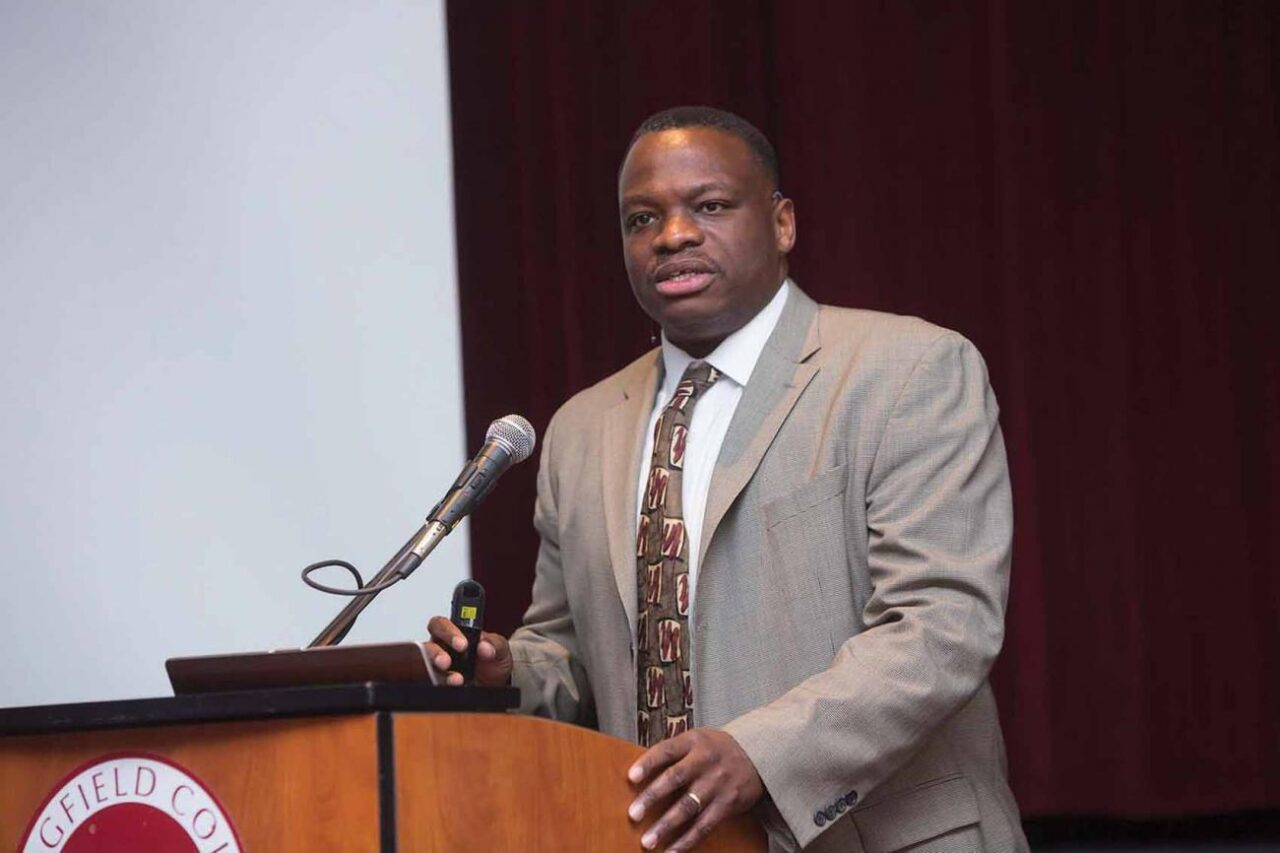 Stcc admissions office picture